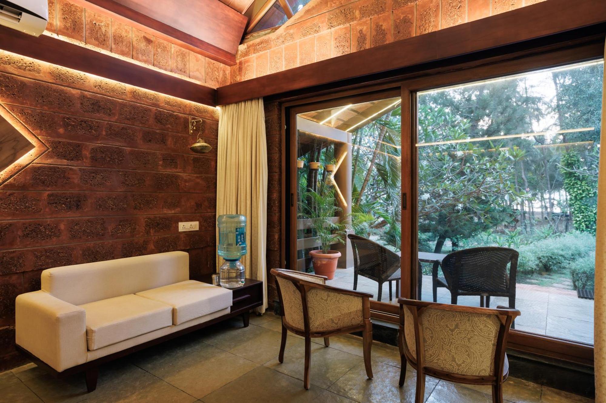 Sai Vishram Beach Resort Bainduru エクステリア 写真