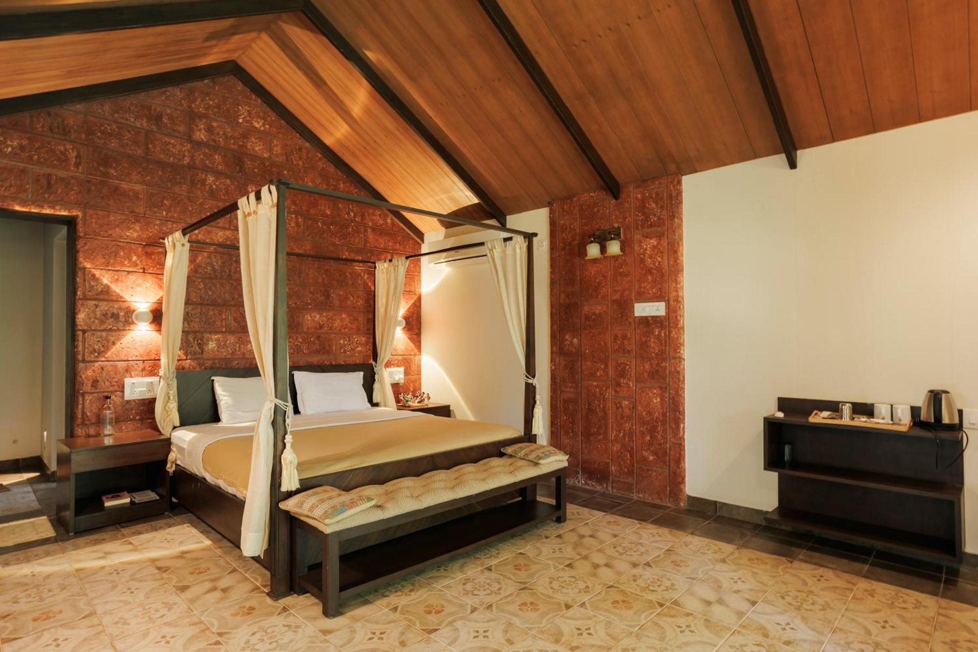 Sai Vishram Beach Resort Bainduru エクステリア 写真