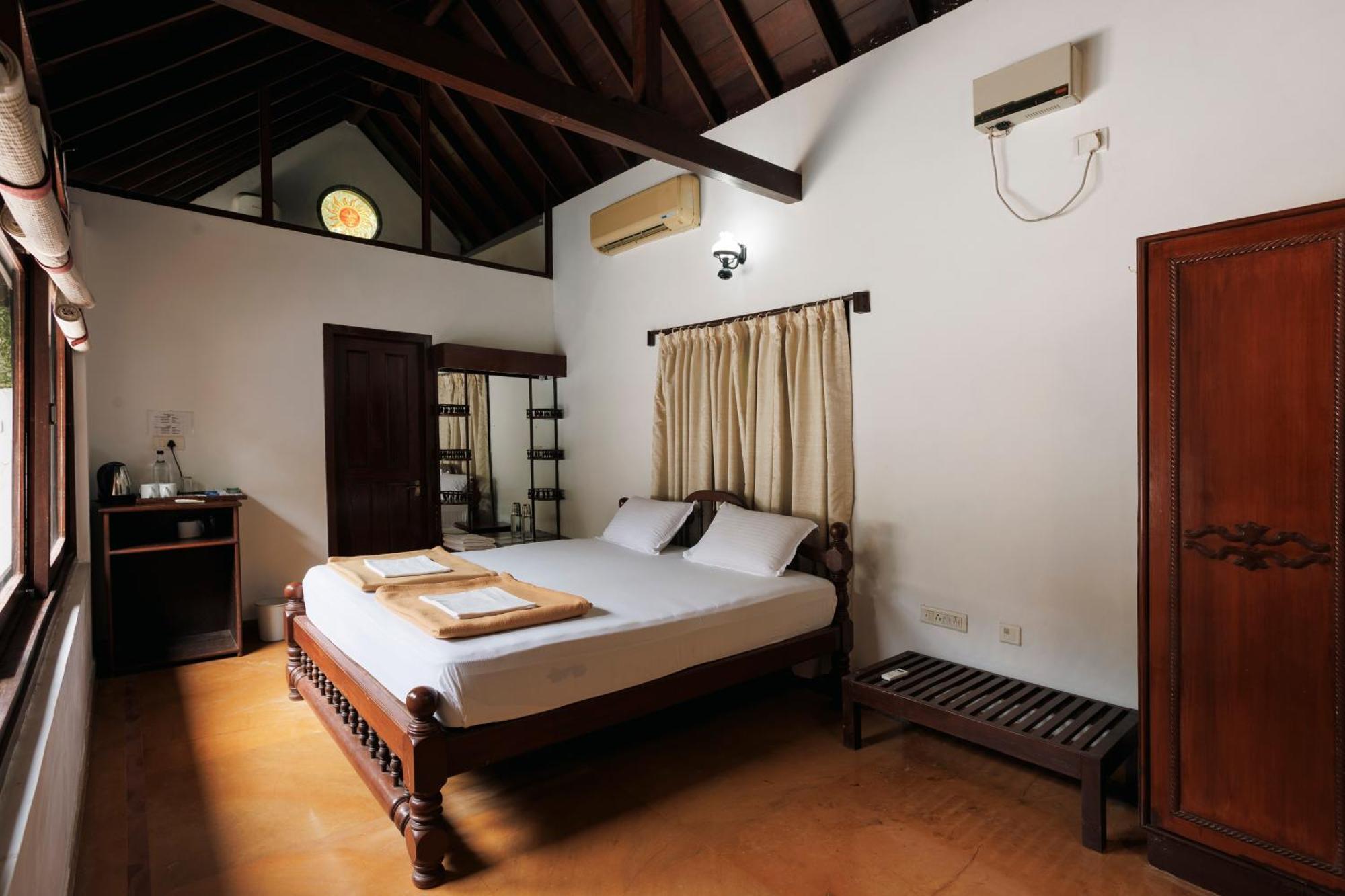 Sai Vishram Beach Resort Bainduru エクステリア 写真