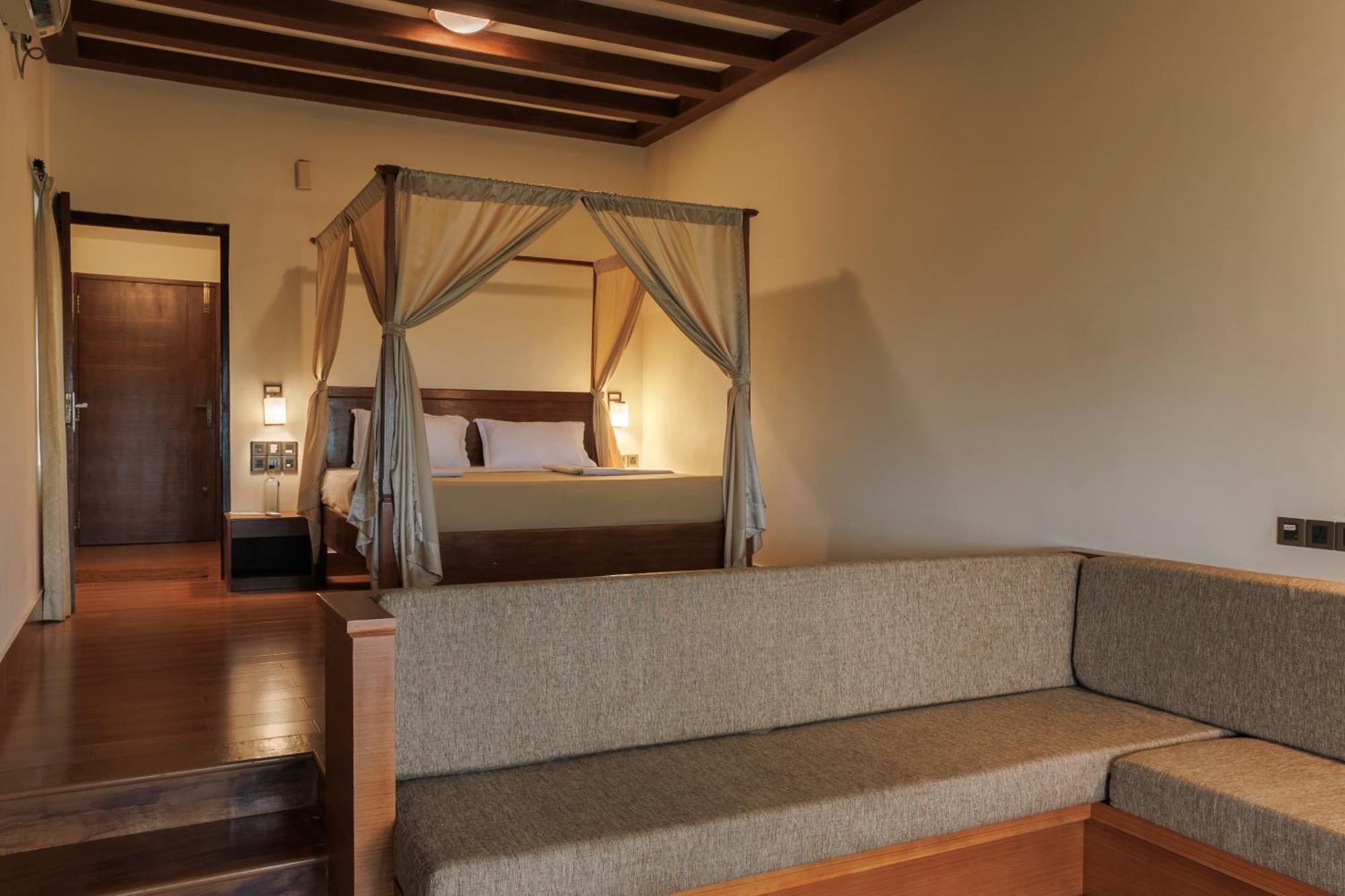 Sai Vishram Beach Resort Bainduru エクステリア 写真